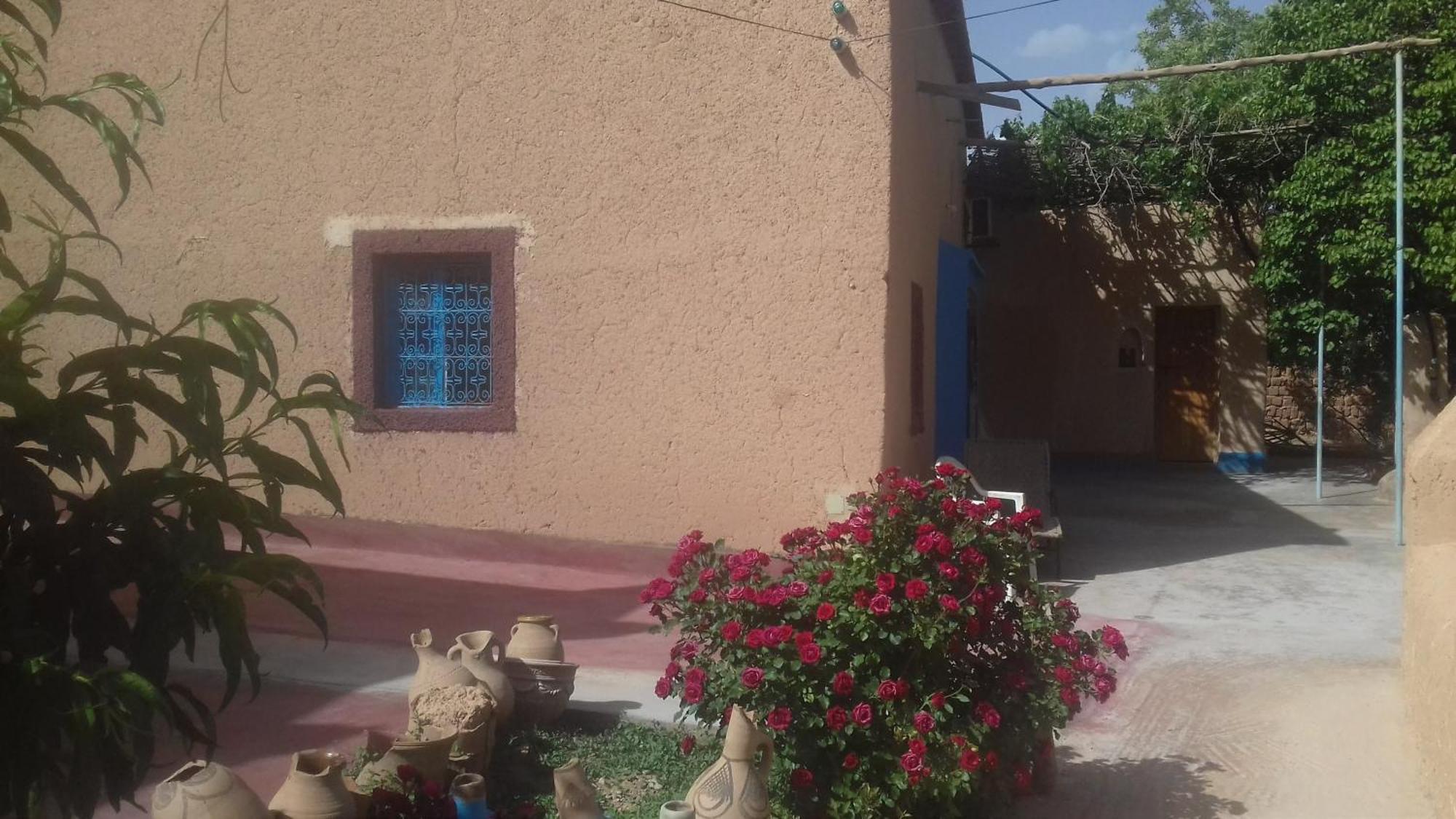 Ecolodge Miss Rose Chez La Famille Boumalne Dades Ngoại thất bức ảnh